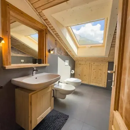 House 1 Via Funivie, Pista Stelvio, Posto Auto בורמיו